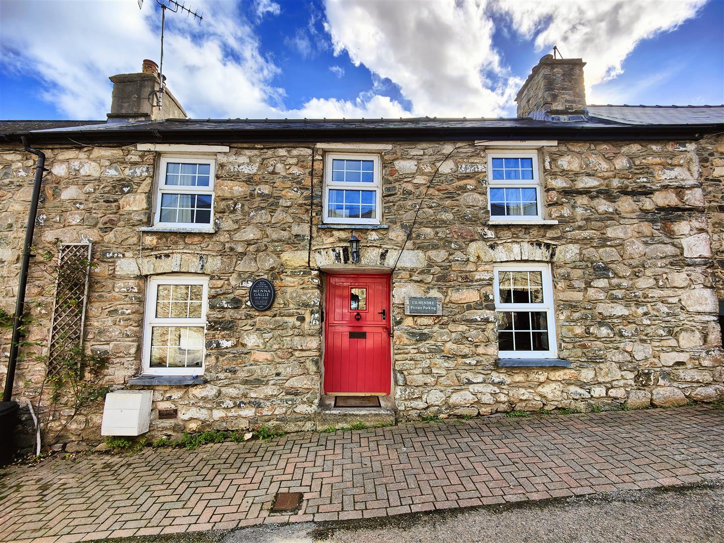 Cilhendre, Upper St. Mary Street, Newport JJMorris